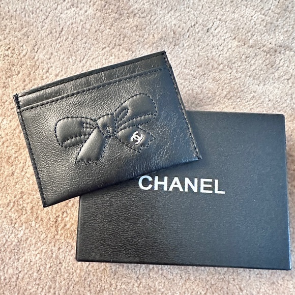 Chanel Black Leather Cardholder - Picture 1 of 6
